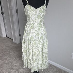 Trixxi Green and White Floral Midi Dress